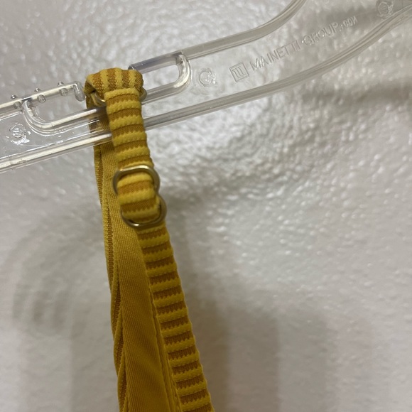 NWT Billabong Women's Hi Life Panelled Bra Bikini Top size Smalll - Picture 9 of 13